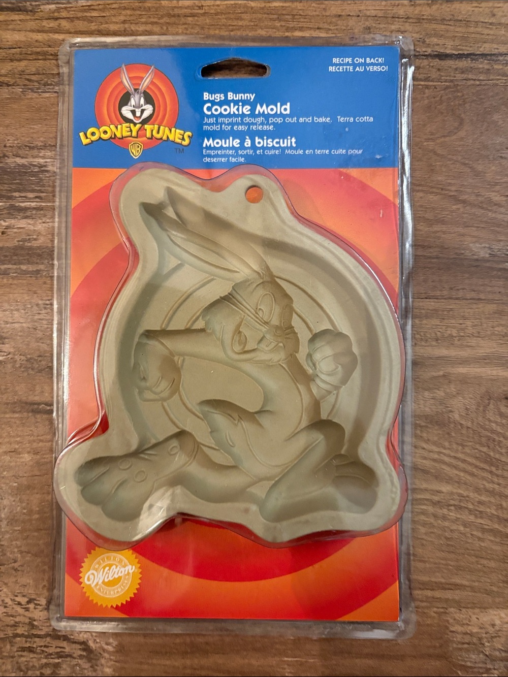 Vintage Wilton Cookie Mold - Bugs Bunny- New